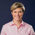 Portrait von Prof. Dr. Pia Engelhardt.