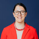 Portrait von Prof. Hemma Pfeifenberger.