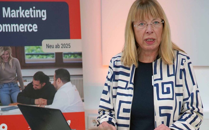 Die Stellvertreterin des Miltenberger Landrats bei ihrem Grußwort