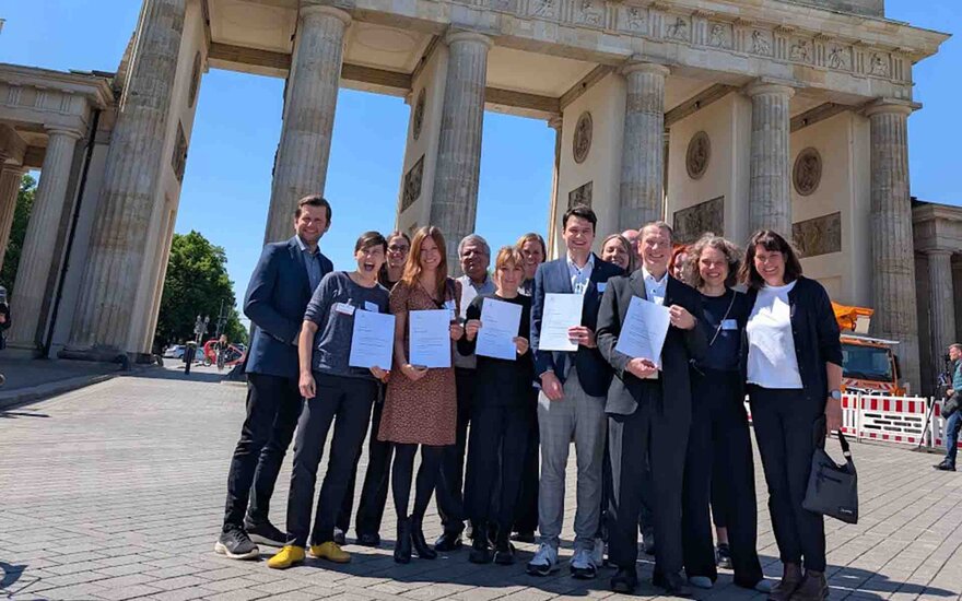 Teilnehmende beim Vernetzungstreffen der MINTchallenge plus in Berlin