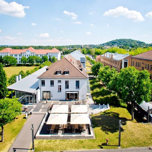 Gebäude aus der Vogelperspektive am Campus 1