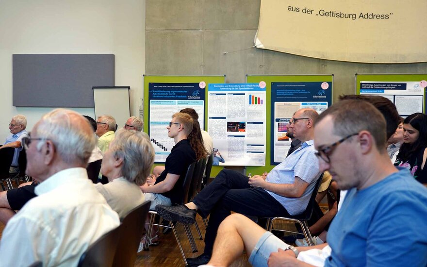 Publikum bei der VDI 100 Jahresfeier