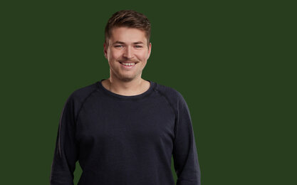 Portrait des Studenten Simon des Masterstudiengangs Eletkro- und Informationstechnik